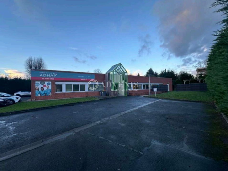 A VENDRE 240 M² DE BUREAUX + CRECHE 