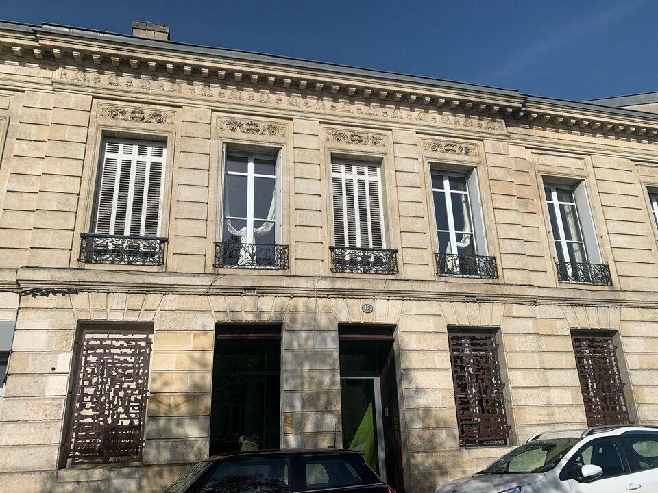 Vente bureaux 260 m² non divisibles
