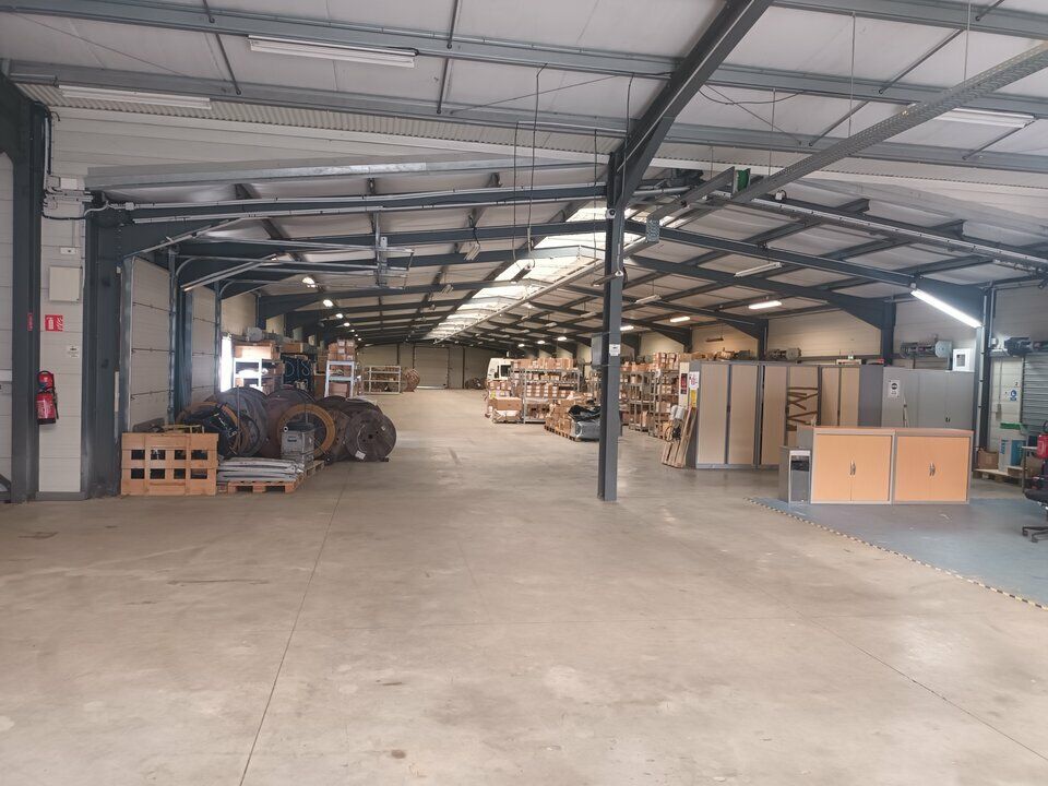 Au pied de l'échangeur A13.