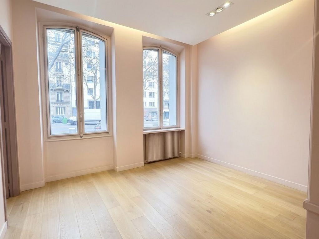 Location bureaux 50 m² non divisibles