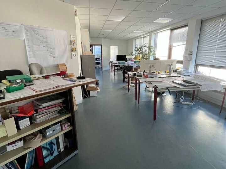 Location bureaux 123 m² non divisibles