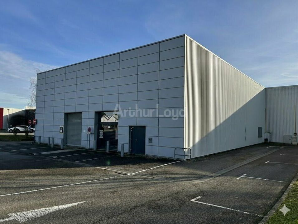 Location local commercial 502 m² non divisibles