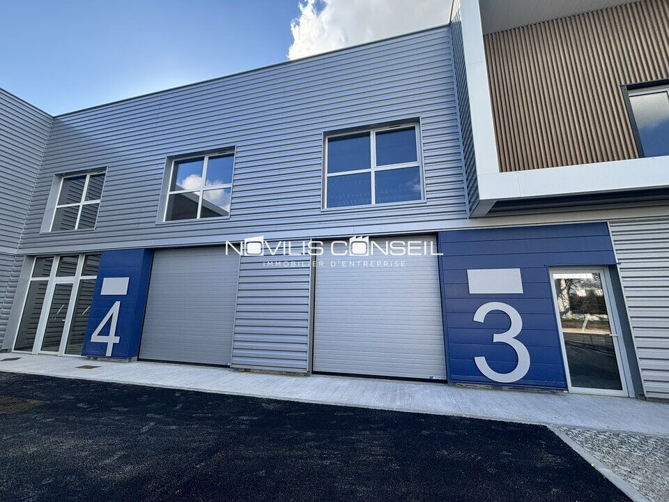 Location local d''activites 673 m² non divisibles