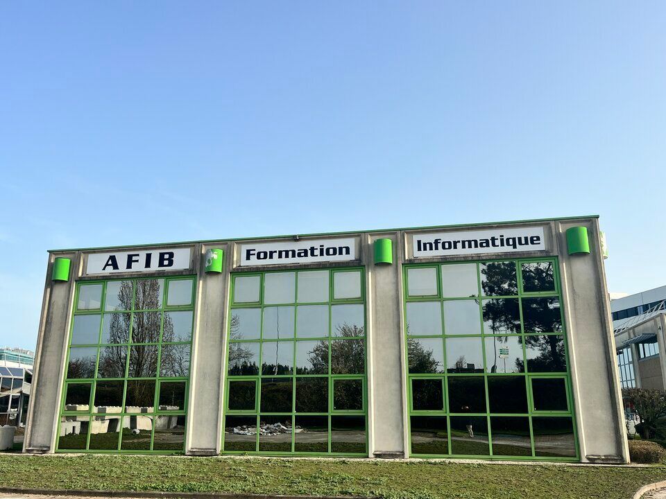 Au coeur du parc Chateau Rouquey, immeuble de bureaux de 720 m² à vendre