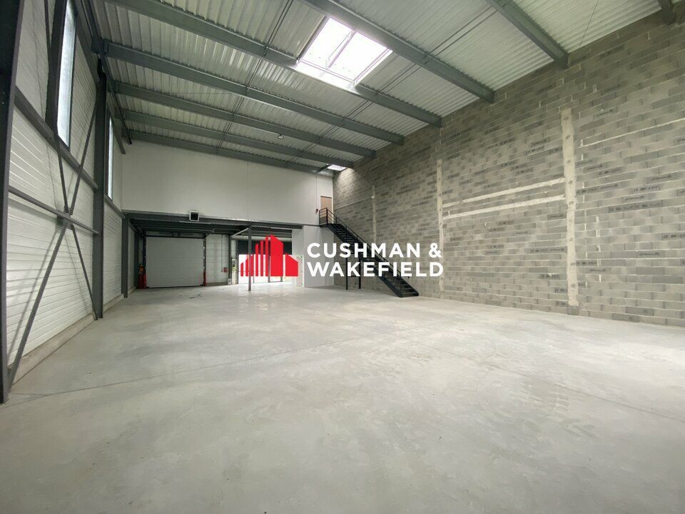 Location activité/entrepôt - 1134 m²
