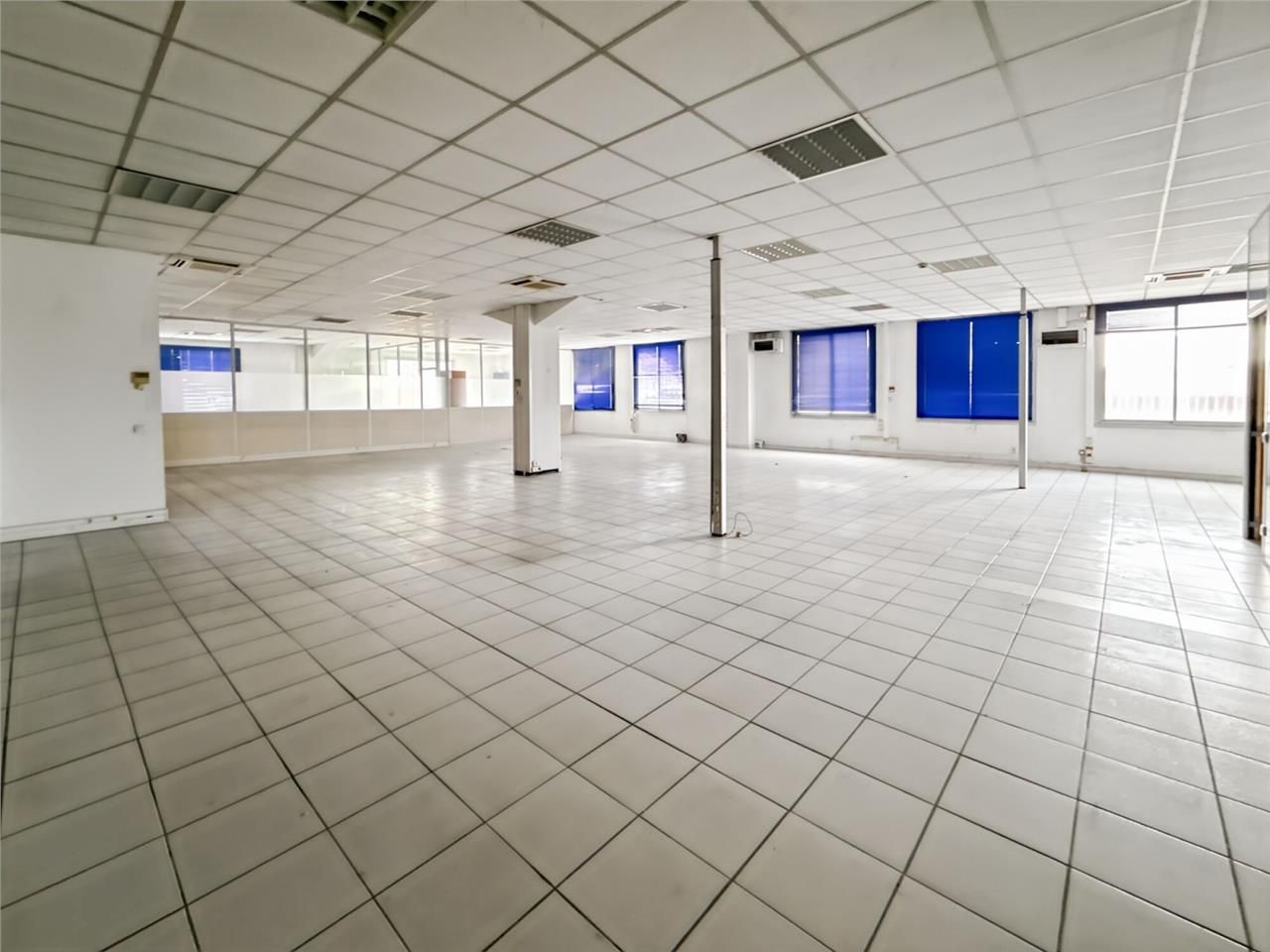 Location bureaux 1244 m² à Marseille 14ème