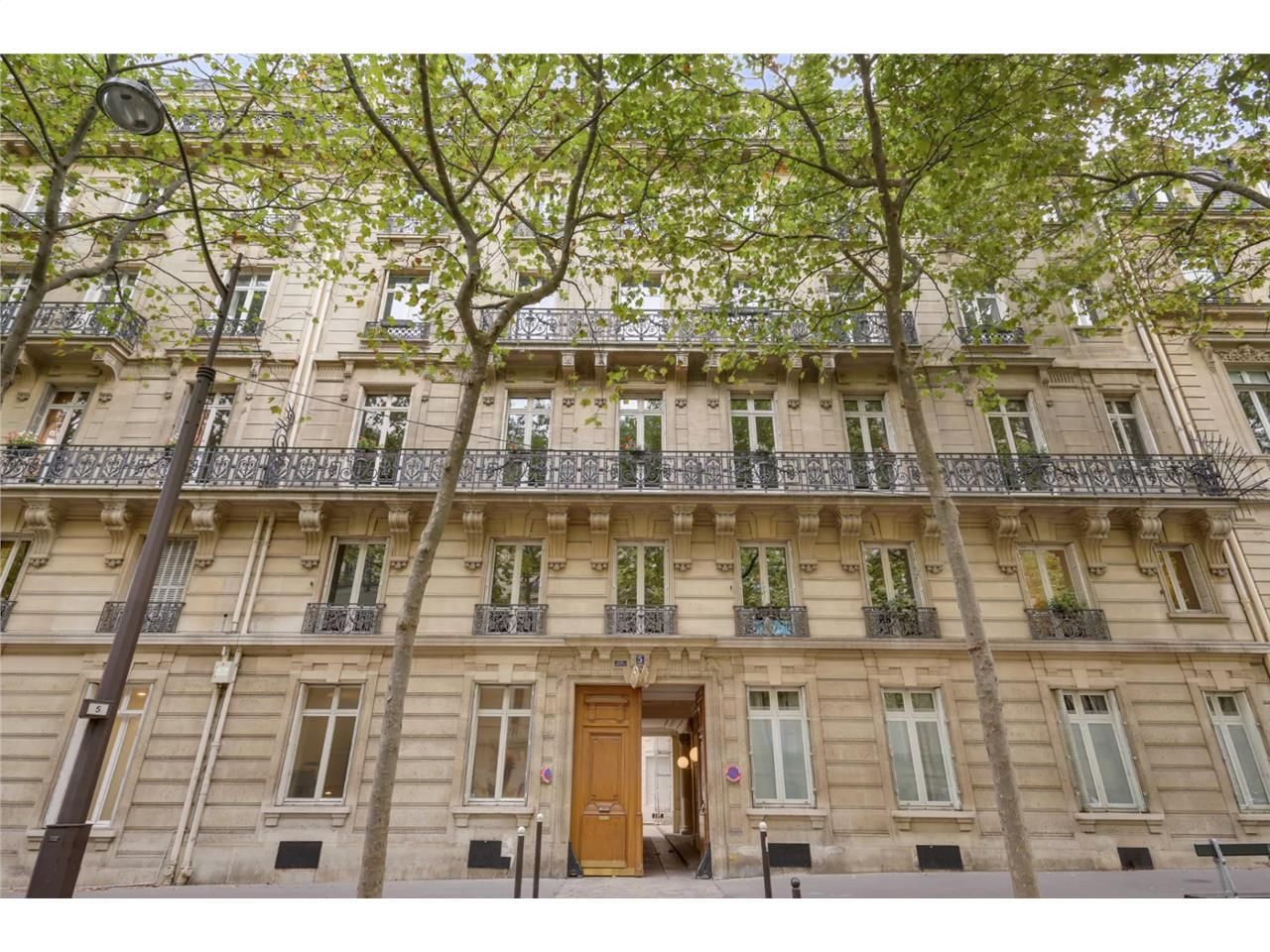 Location bureaux 258 m² à Paris 8ème