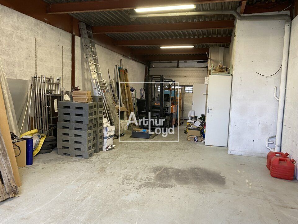 A LOUER LOCAL TPE - LISSES