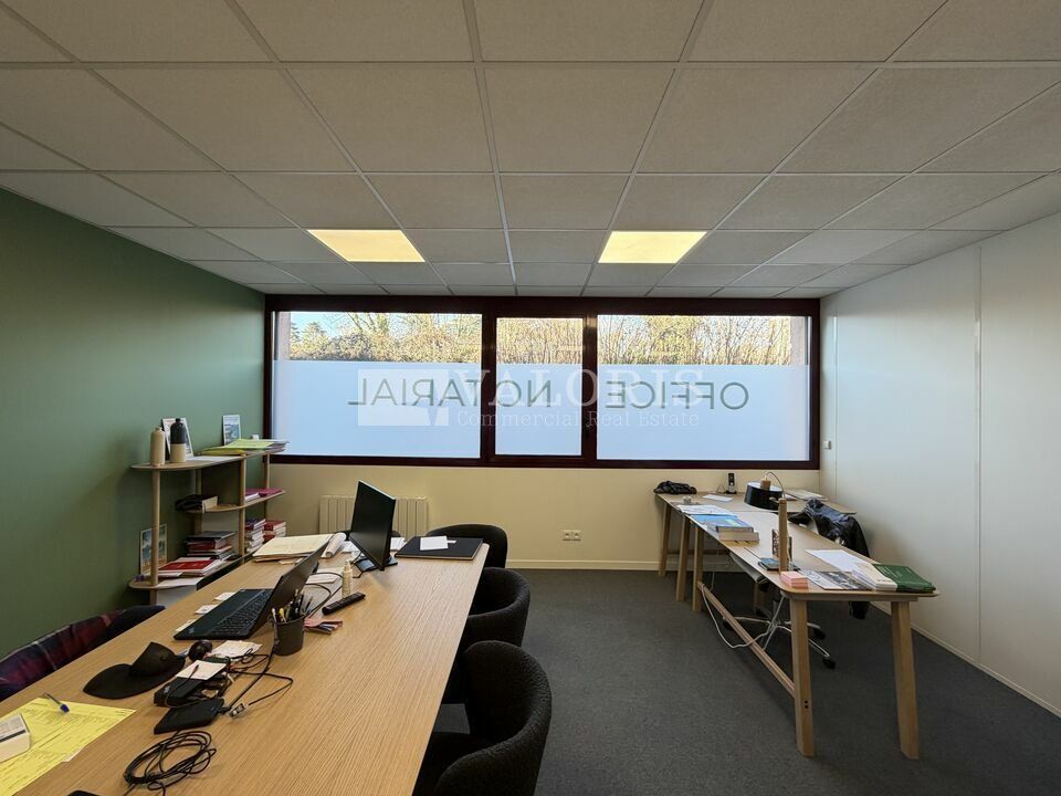 Bureau à vendre - 101 m²