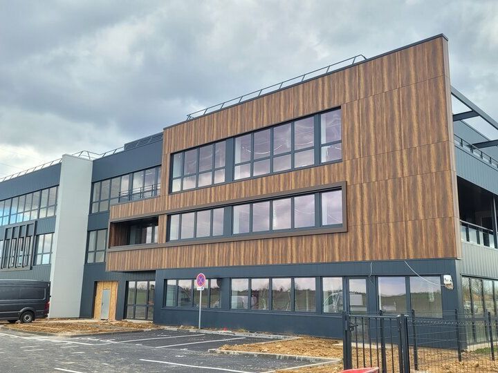 Vente bureaux 254.3 m² divisibles à partir de 112 m²