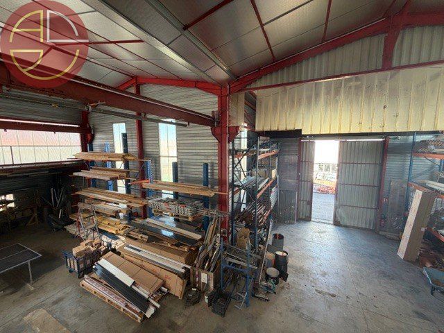 Location local 650 m² à BEAUZELLE