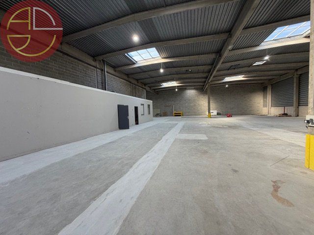 Location local 1220 m² à BLAGNAC