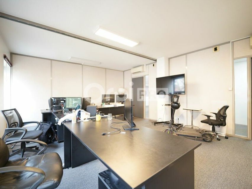 Location bureaux 189.1 m² divisibles à partir de 94.55 m²