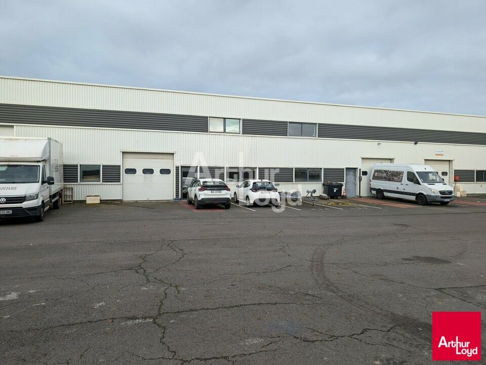 Location local d''activites 260 m² non divisibles