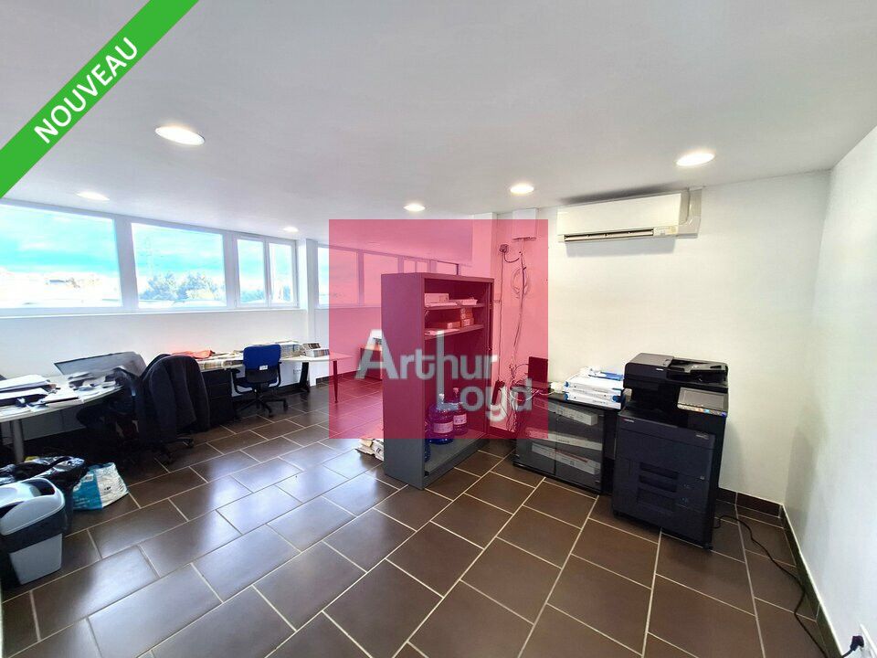 Location bureaux 87 m² non divisibles