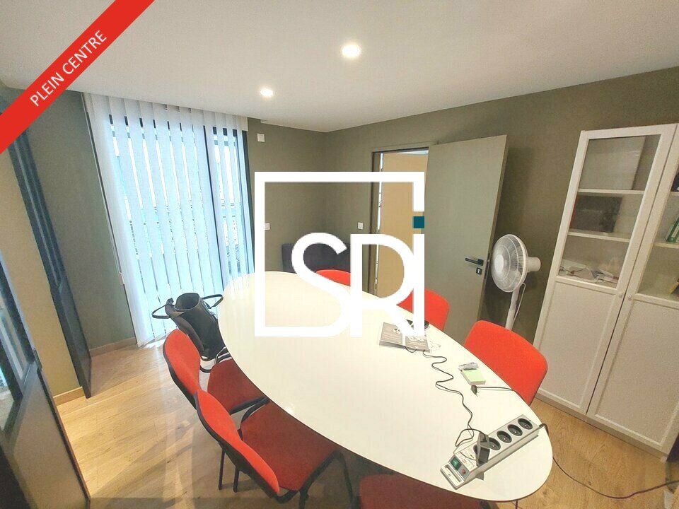 LOCATION MAGNIFIQUES BUREAUX 54 M² AVEC TERRASSE - HYPER-CENTRE - 63100 CLERMONT-FERRAND