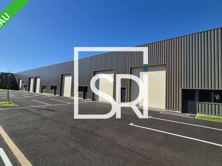 PROCHE A75 - LOCATION LOCAL D'ACTIVITÉ / ENTREPOT NEUF 250 M2 - 63670 LA ROCHE BLANCHE