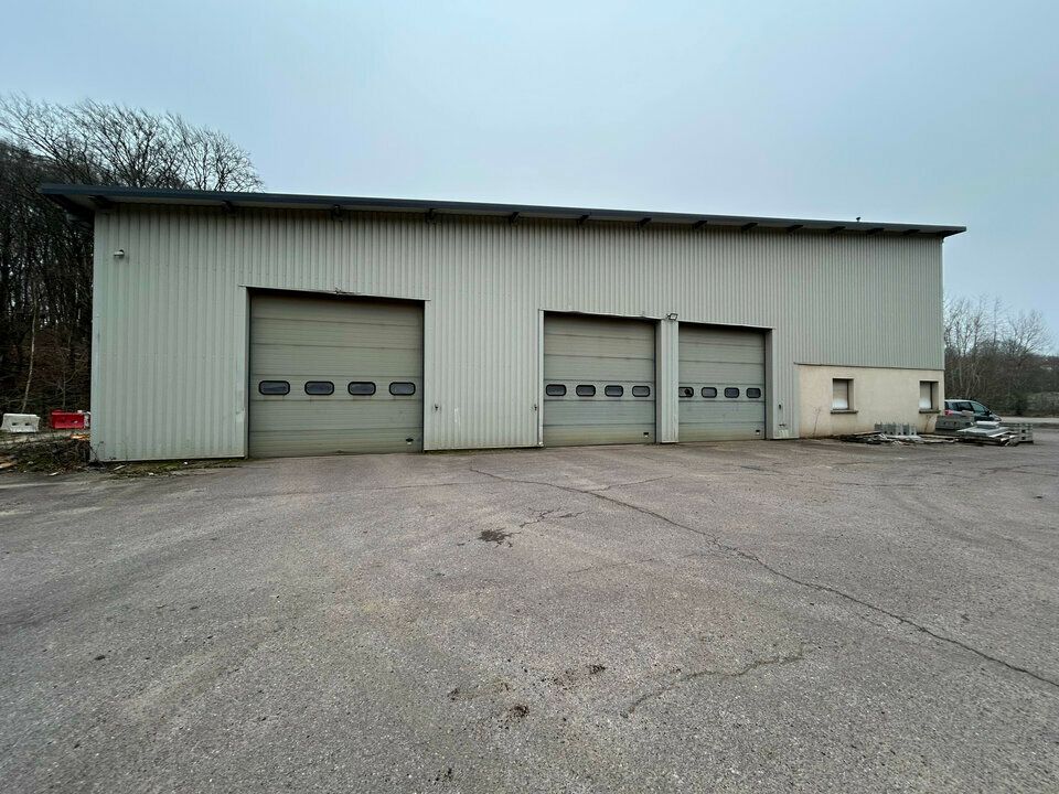 Location activité/entrepôt - 1025 m²