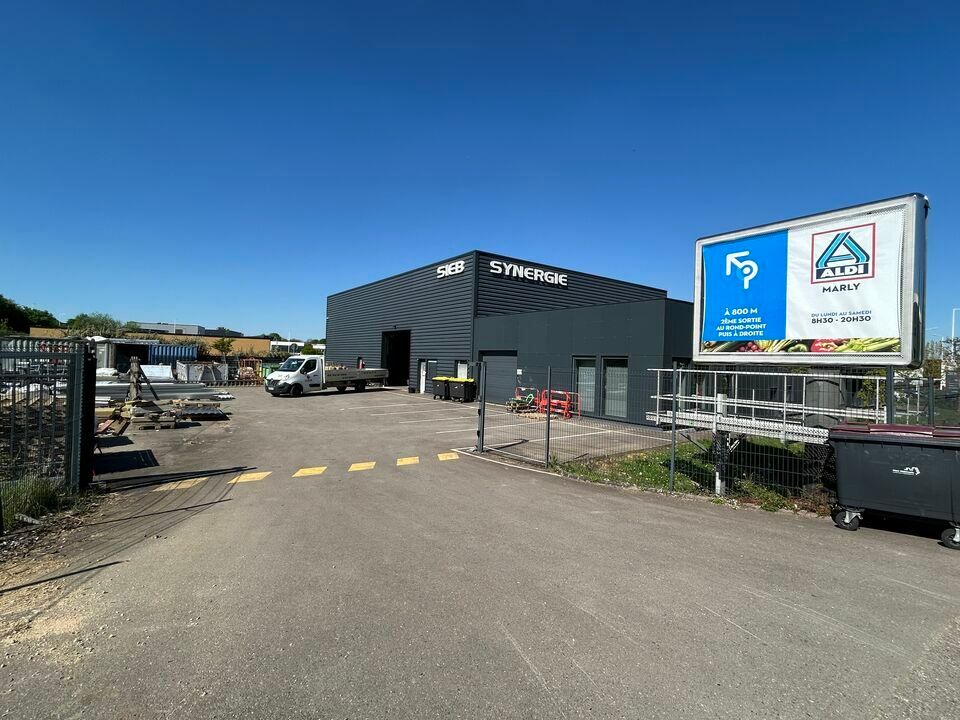 Location local d''activites 431 m² non divisibles
