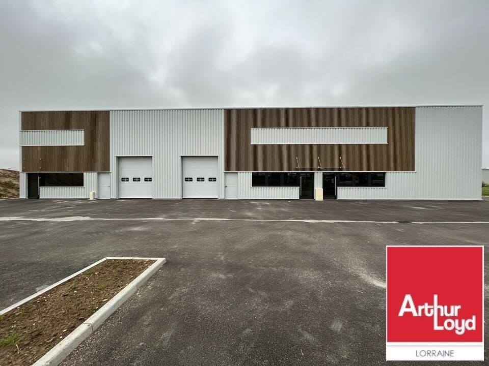 Location local d''activites 200 m² non divisibles