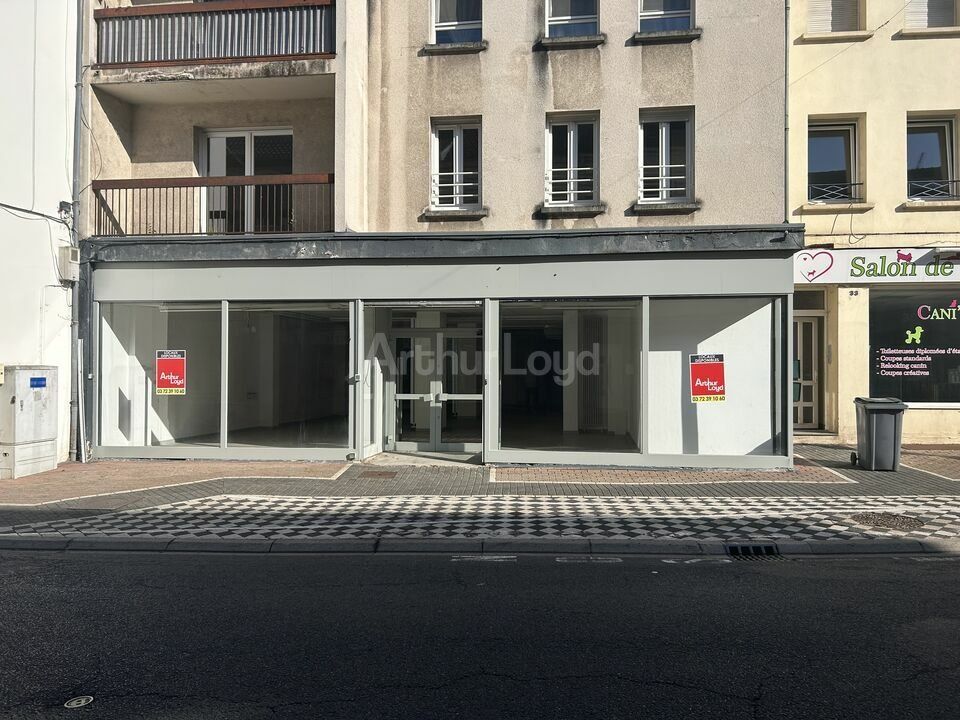 Location local commercial 240 m² non divisibles