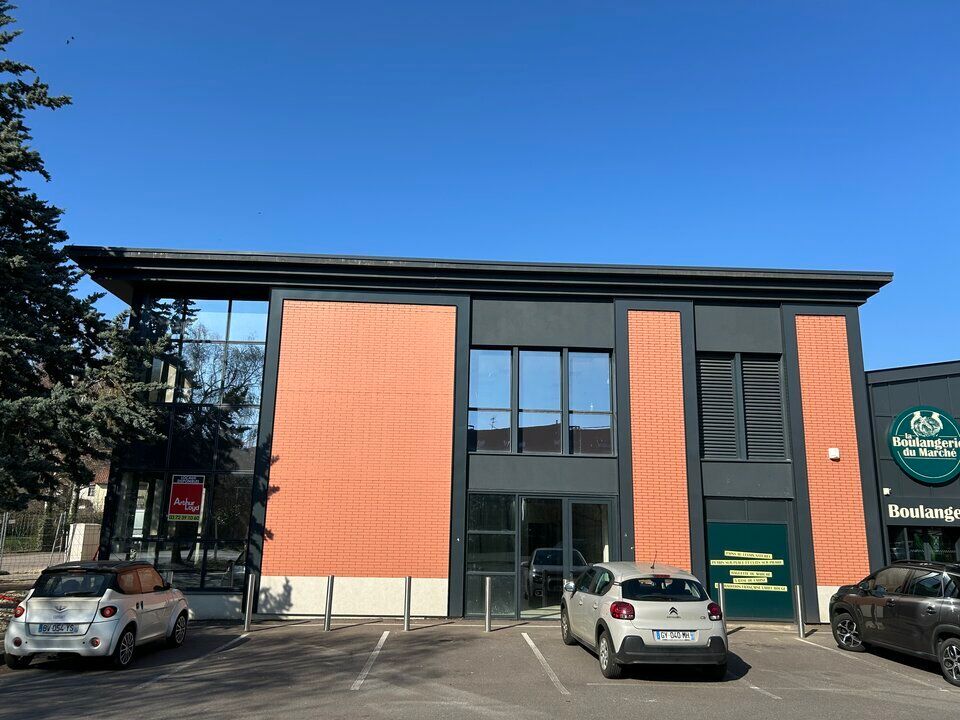Location bureaux 231 m² divisibles à partir de 65 m²