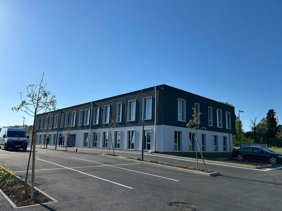 Vente bureaux 551.61 m² divisibles à partir de 107 m²