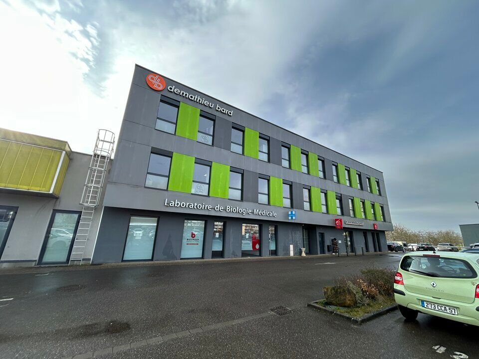 Location bureau - 258 m²