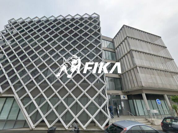 BUREAUX - A LOUER - 665 m² - (33310) LORMONT