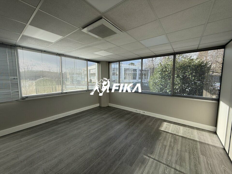 Location bureaux 450 m² divisibles à partir de 225 m²