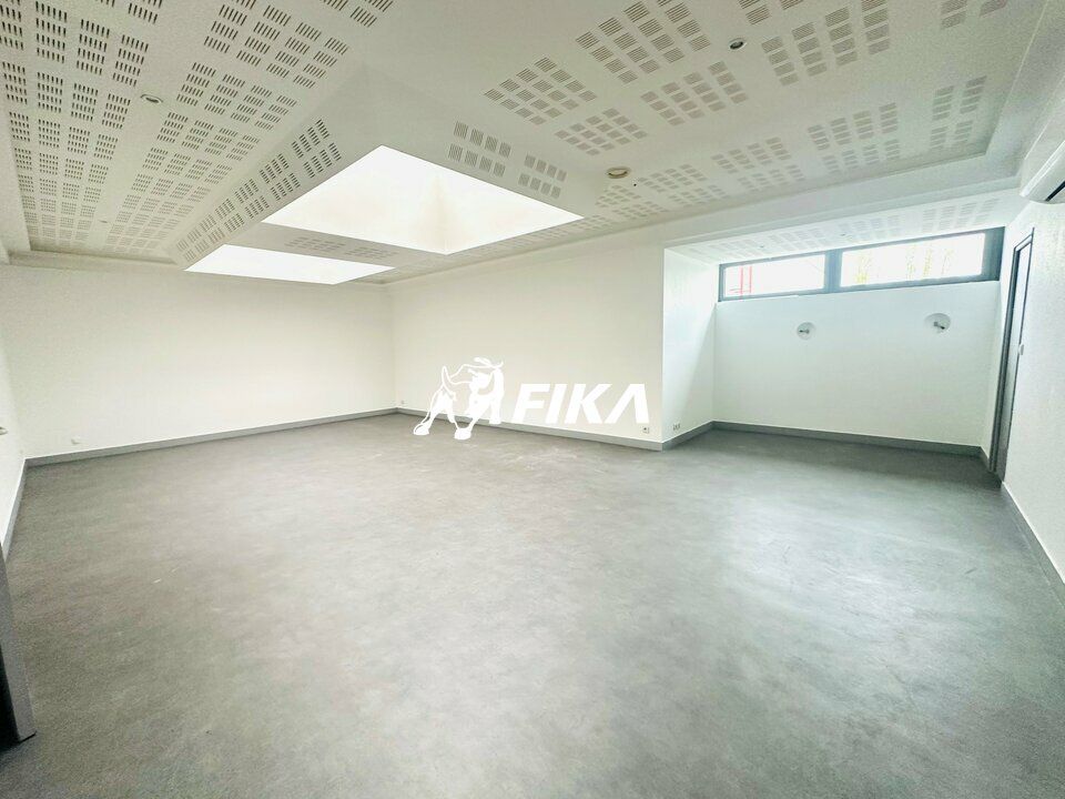 Location bureaux 251 m² non divisibles