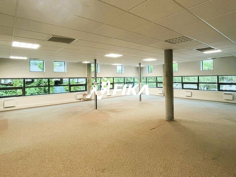 Location bureaux 215 m² non divisibles