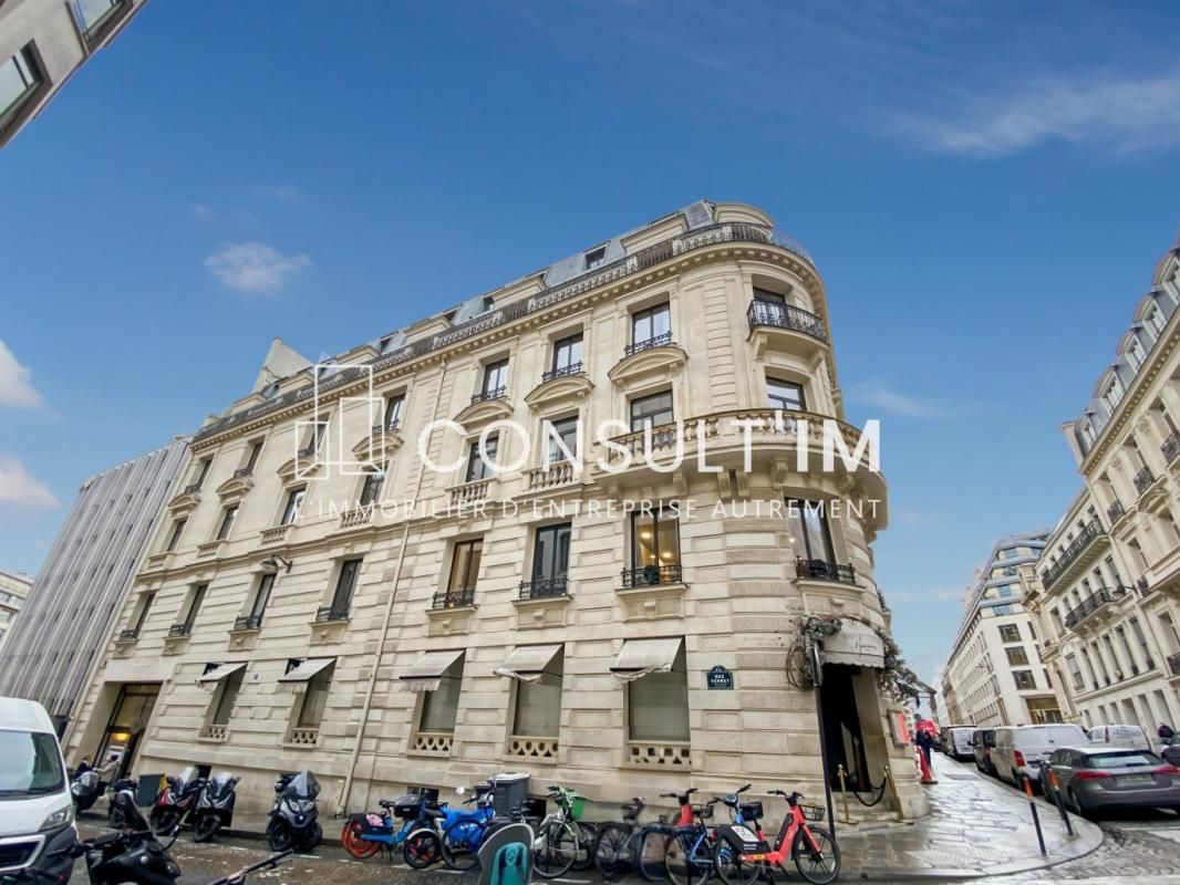 Location bureaux 576 m² divisibles à partir de 268 m²