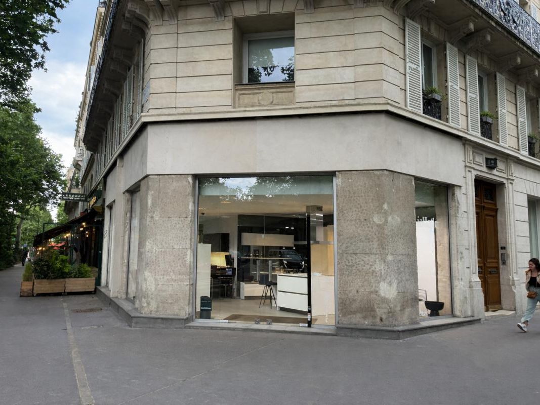 Location local commercial 90 m² non divisibles