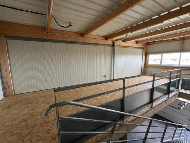 Location entrepôts 288 m² divisibles à partir de 96 m²