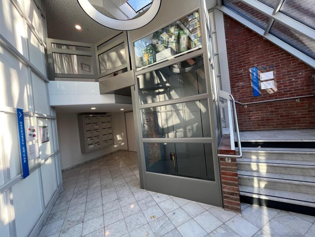 Location bureaux 36 m² non divisibles