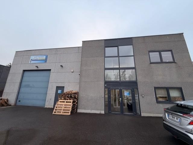 Location bureaux 150 m² non divisibles