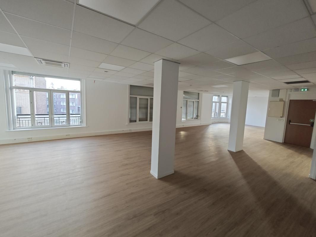 Location bureaux 145 m² divisibles à partir de 146 m²