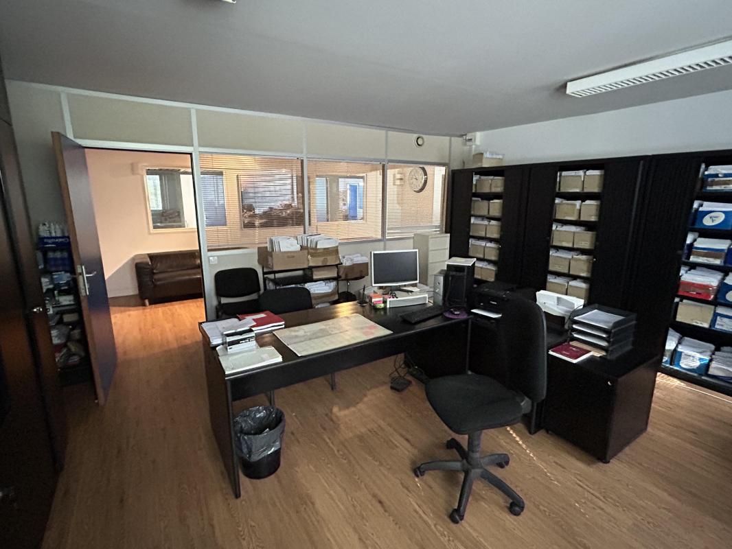 Vente bureaux 198 m² non divisibles
