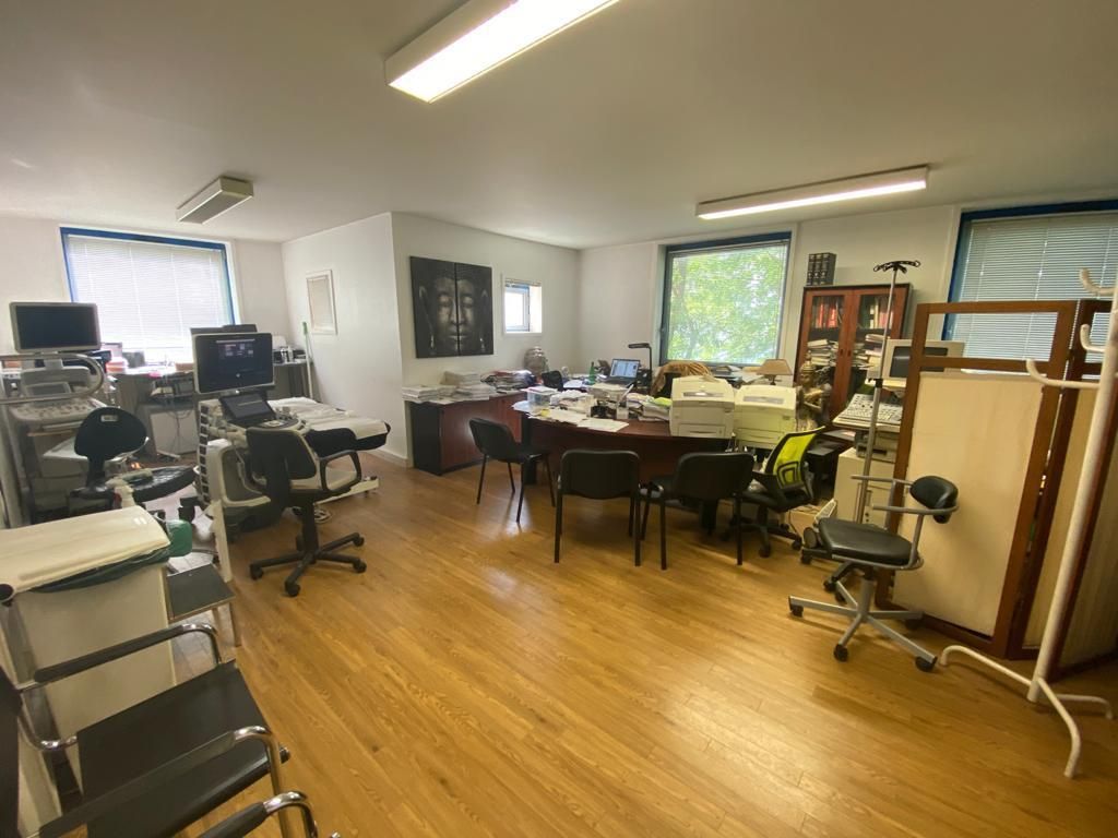 Vente bureaux 198 m² non divisibles