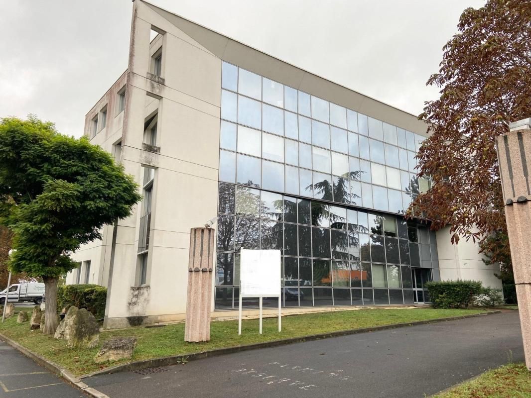 Vente bureaux 420 m² non divisibles