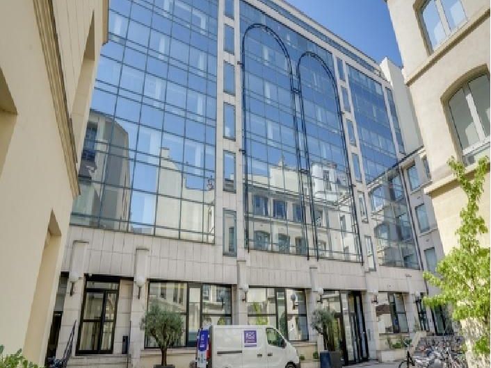 Location bureaux 735 m² divisibles à partir de 265 m²