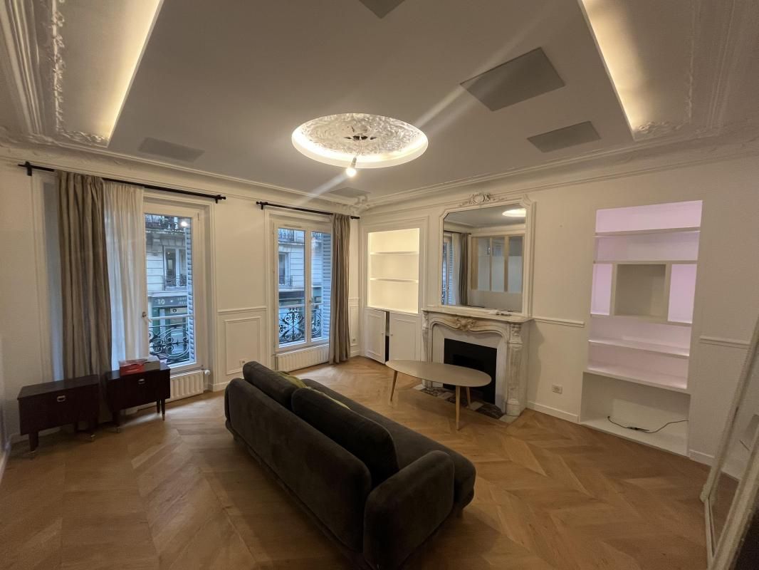 Location local commercial 93 m² non divisibles