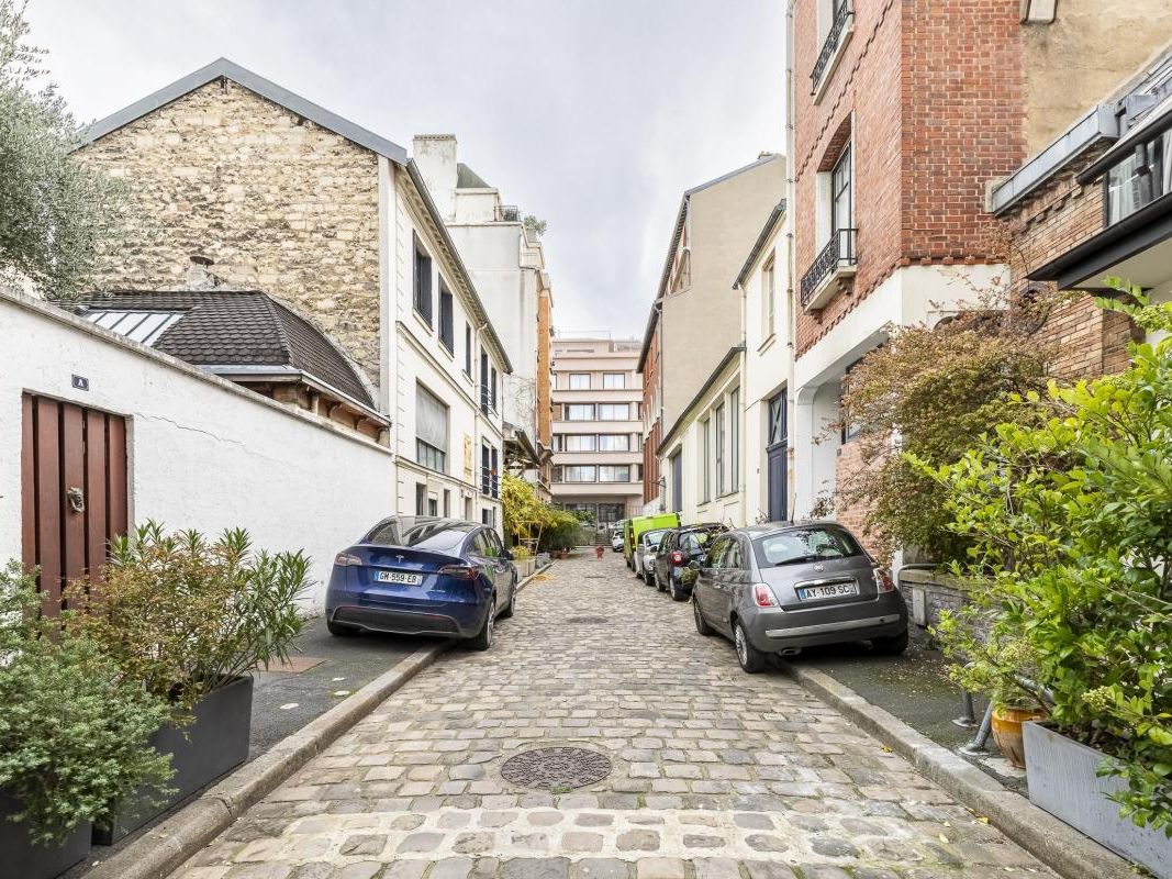 Location bureaux 137 m² non divisibles