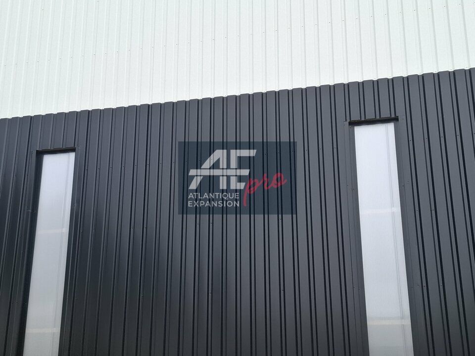 Location local d''activites 450 m² non divisibles