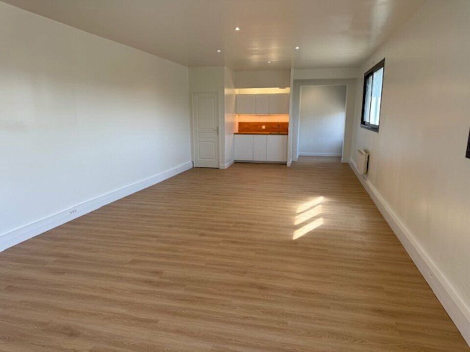 Location bureaux 90 m² non divisibles