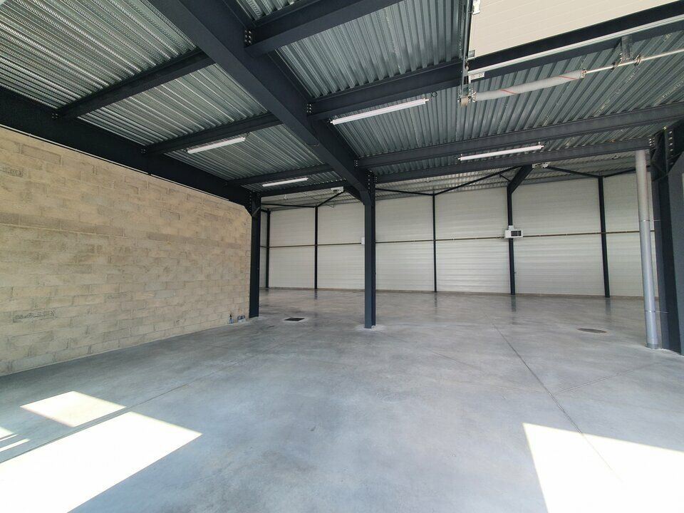 LOCAUX D'ACTIVITES DISPONIBLES A L'ACHAT