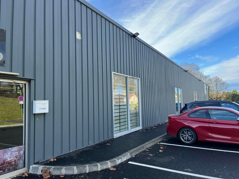 Location local commercial 1300 m² non divisibles