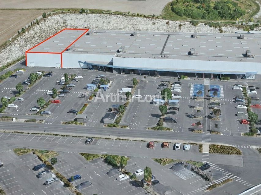 Cellule Commerciale 1427 m2 Zone Maison+