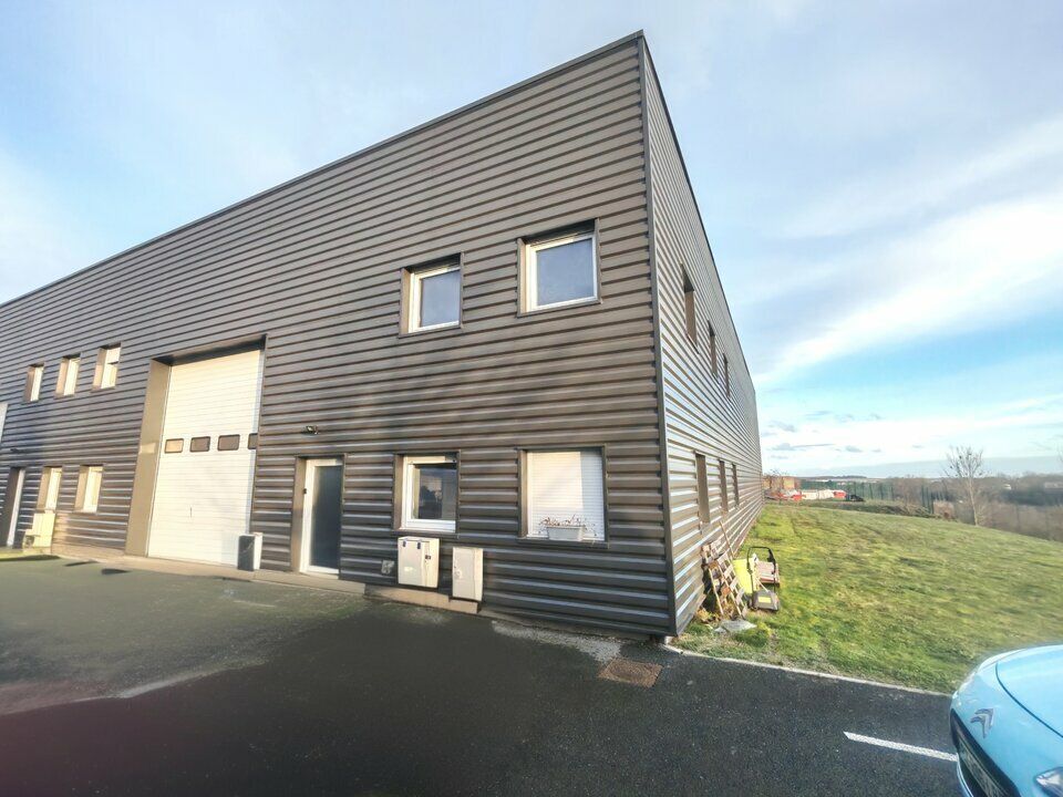 Location local d''activites 360 m² non divisibles